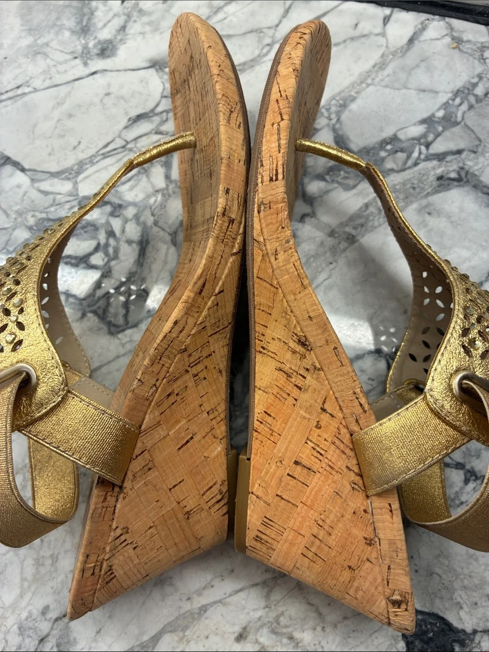 White Mountain Metallic Gold Cork Wedge Thong Sandals  10 low heel wedge